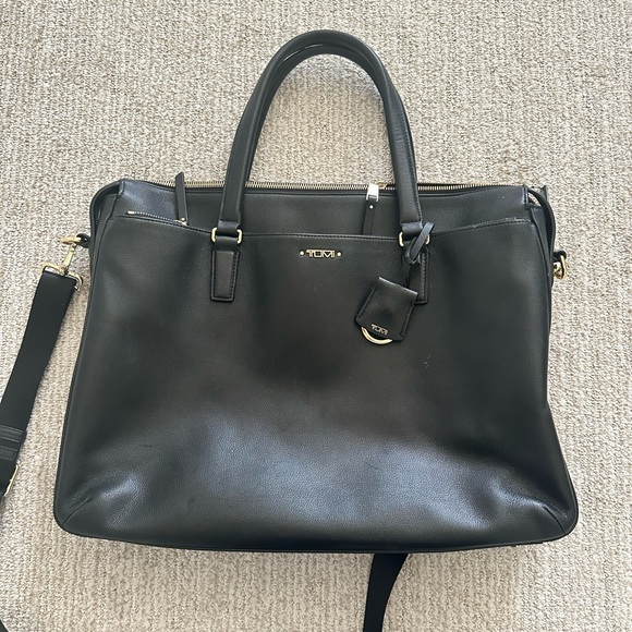 Tumi Bags Lightly Used Tumi Laptop Bag Will Slide On Luggage Slim